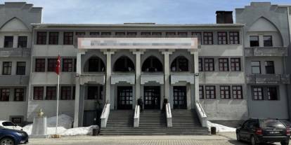 Yüksekova'da hareketli dakikalar: Okuldaki ihbar asılsız çıktı