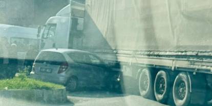 Cizre’de Otomobil Tırla Çarpıştı