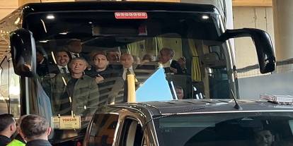 Galatasaraylı yöneticiler, Fenerbahçeli yöneticileri karşıladı