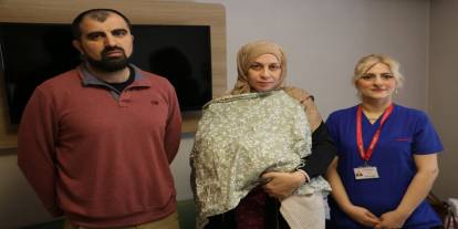 Fransa'dan Diyarbakır'a "Doğal Doğum" Yolculuğu: 7. Çocuk Hastanede Ama "Ev Konforunda" Geldi