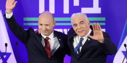 İsrail’de iki eski başbakan Netanyahu’ya karşı ittifak kurdu