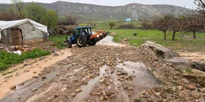 Şırnak’ta Sağanak Felaketi: Köy Yolunda Heyelan, Evleri Su Bastı