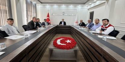 Güçlükonak’ta Sosyal Yardım Seferberliği: Kaymakam Memiş’ten "Vatandaş Odaklı" Talimat