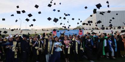 Şırnak Üniversitesi’nde Coşkulu Mezuniyet Töreni