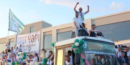 Muğlaspor 1. Lig'i kutladı