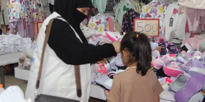 Cizre Yetimler Vakfı Bayram Öncesi Onlarca Yetim Çocuğu Giydirdi