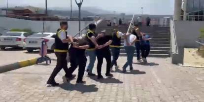 İskenderun'da hapis cezası ile aranan 4 kişi yakalandı