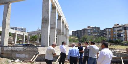 İdil'in Spor Altyapısına Dev Katkı: Yarı Olimpik Yüzme Havuzu Gün Sayıyor!