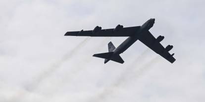 ABD’de B-52 bombardıman uçağı düştü