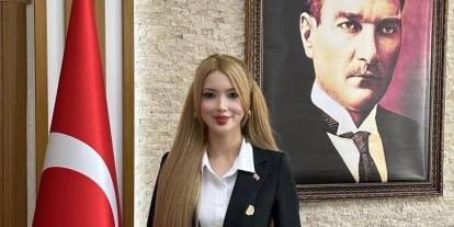 'Barbie Kaymakam' vali yardımcısı oldu
