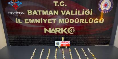 Batman'da 4 yolcunun midesinden 2 kilo 700 gram uyuşturucu çıktı