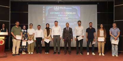 Cizre'de Eğitimde Fark Yaratanlar Ödüllendirildi