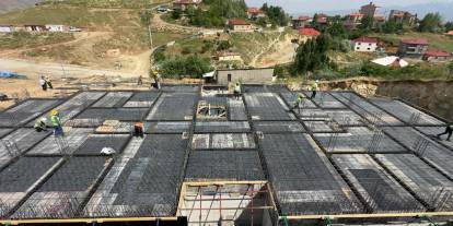 Yüksekova’da güvenli konut hamlesi