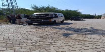 Elazığ’da minibüs yangını
