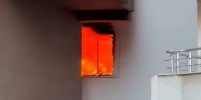 Şırnak'ta 5 Katlı Binada Korkutan Yangın