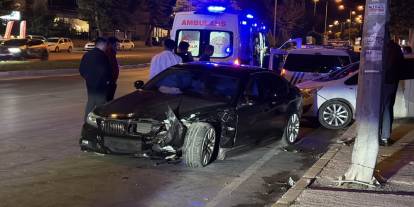 Çorum’da zincirleme kaza: 2’si polis 4 yaralı