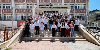 Silopi'de LGS'de başarı gösteren öğrenciler tebrik edildi