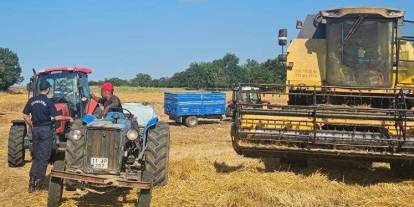 Tarla yangınlarına karşı biçerdöver operatörleri bilgilendirildi