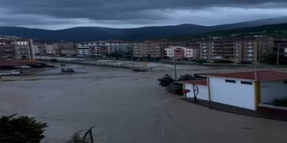 Kastamonu’da selin geliş anı cep telefonu kamerasına yansıdı