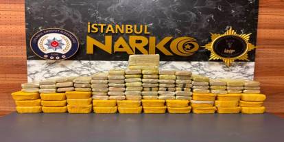 Beylikdüzü'nde uyuşturucu operasyonu: 62 kilo eroin ve metamfetamin ele geçirildi