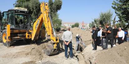 Cizre’de Belediye Yetkilileri, Yafes ve Kale Mahallelerindeki Çalışmaları İnceledi