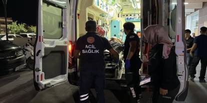 "Ne bakıyorsun" kavgasında 3 kişi bıçak ve silahla yaralandı
