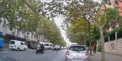 Esenyurt’ta genç kızın telefonu böyle çalıp kaçtılar