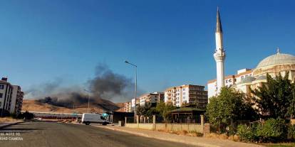 Cizre’de Cumhuriyet ve Konak Mahallesi Sakinlerinden Çöp Tepkisi: Nefes Alamaz Hale Geldik!