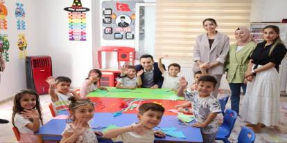 Kaymakam Kaya’dan Uludere’de Aile ve Çocuklara Yakın İlgi