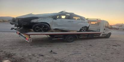Ankara’da kontrolünü kaybeden otomobil yoldan çıktı: 1 ölü, 1 yaralı