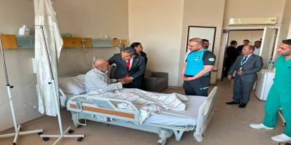 Şırnak Valisi Ekici’den Hastanede Tedavi Gören Vatandaşlara Ziyaret