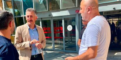 Öz Sağlık-İş Şırnak Şube Başkanı Murat Yardımcı Cizre'de Sağlık Çalışanlarının Taleplerini Dinledi