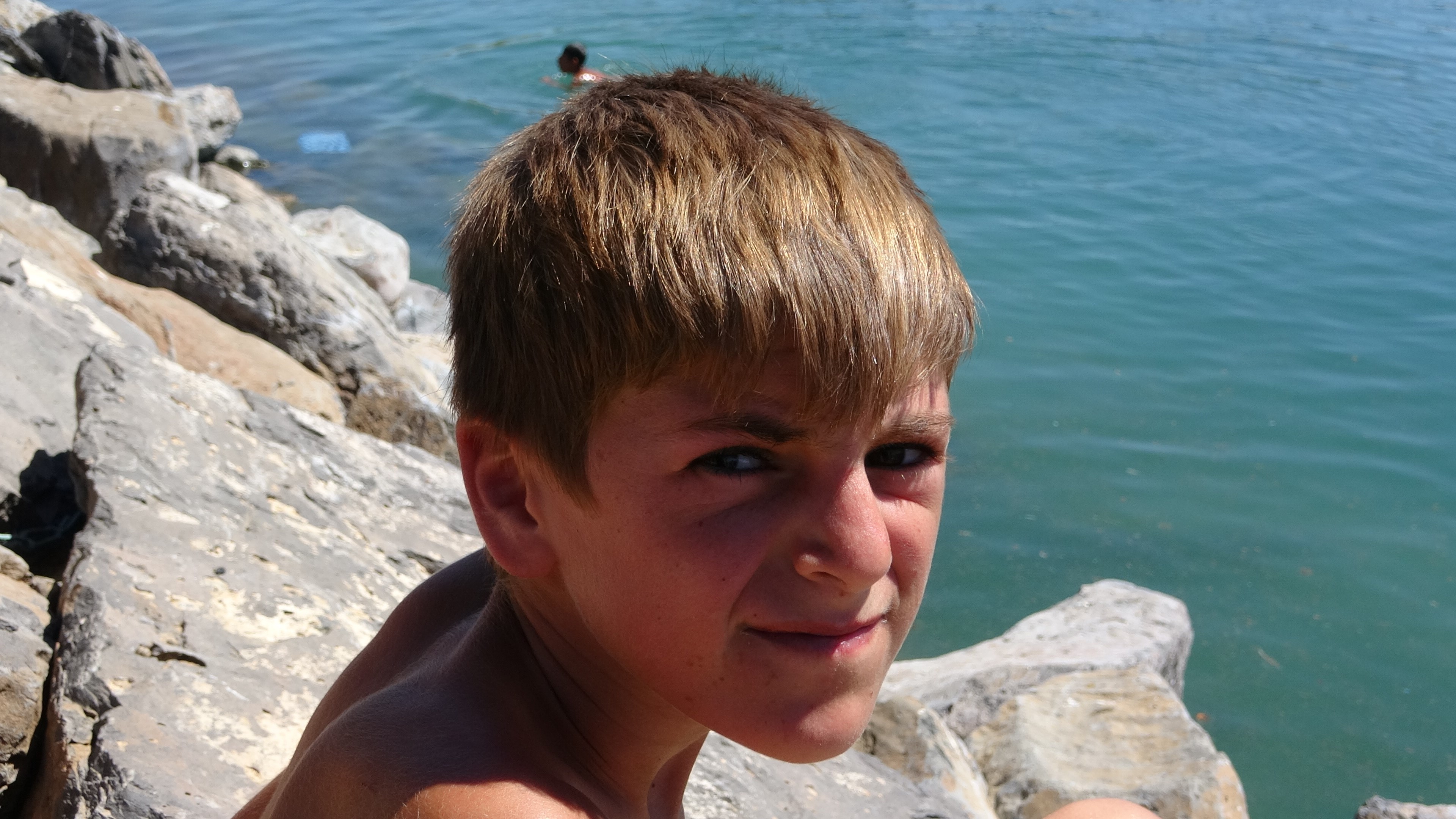 aw014926-05.jpg