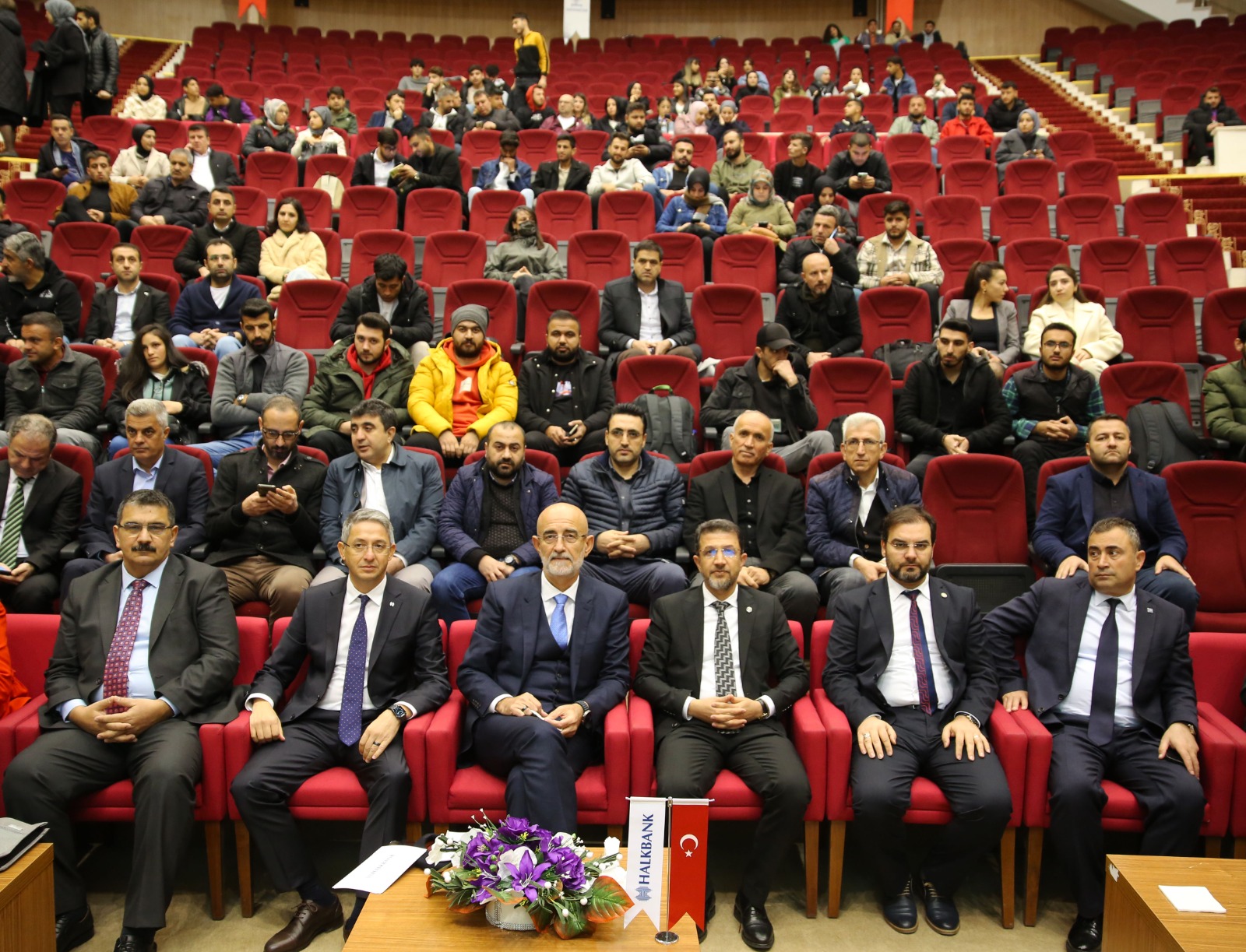 5fc3016b-42da-464d-8fdf-cf0998523f1e.jpg