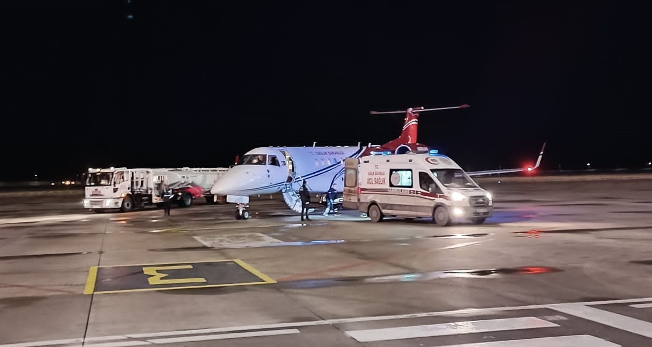 rnakli-kadin-hasta-ambulans-ucakla-sevk-edildi-2.jpeg