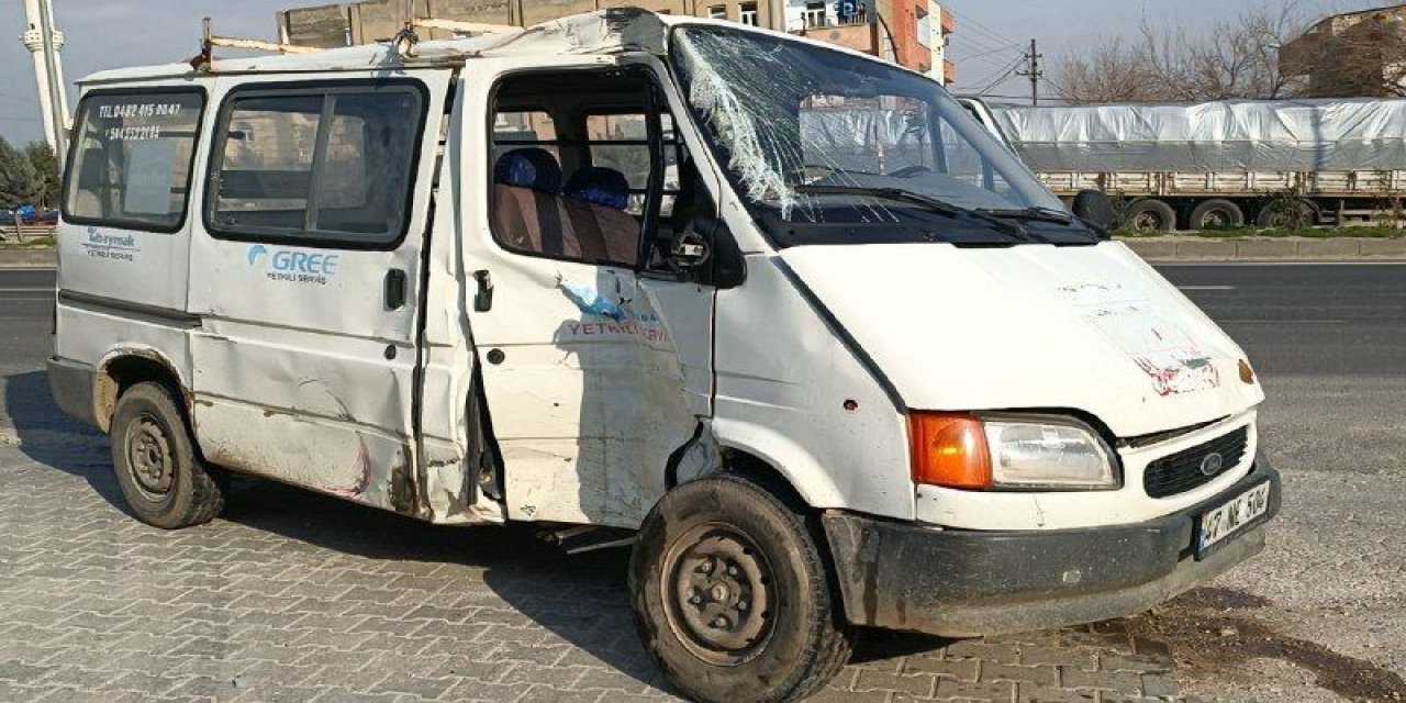 aw117008-02.jpg
