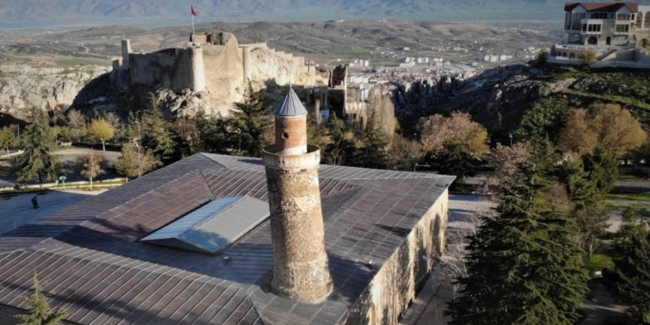 jpg-90-1168-657.jpg