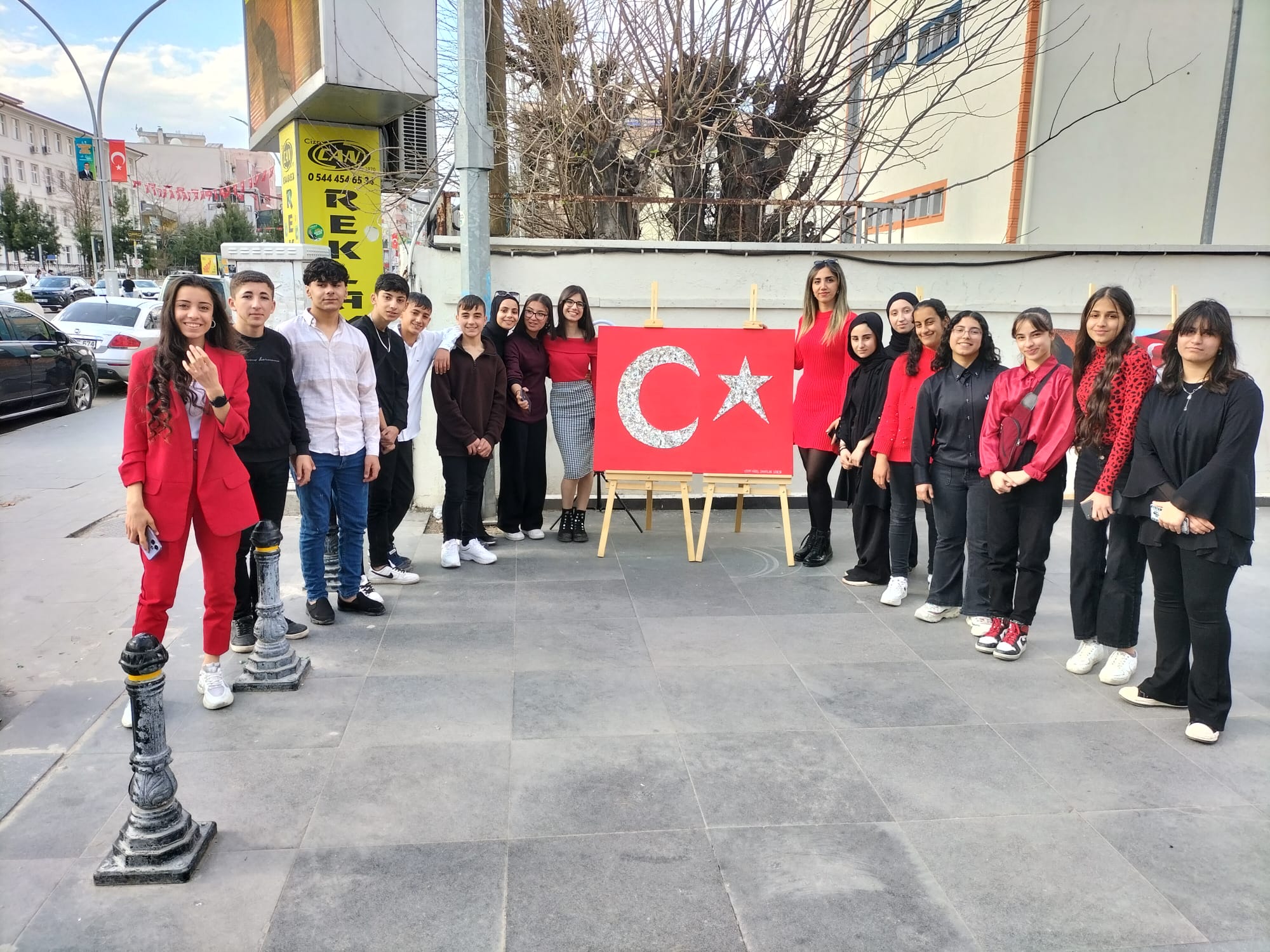 cizrede-canakkale-zaferi-konulu-resim-sergisi-acildi-4.jpeg