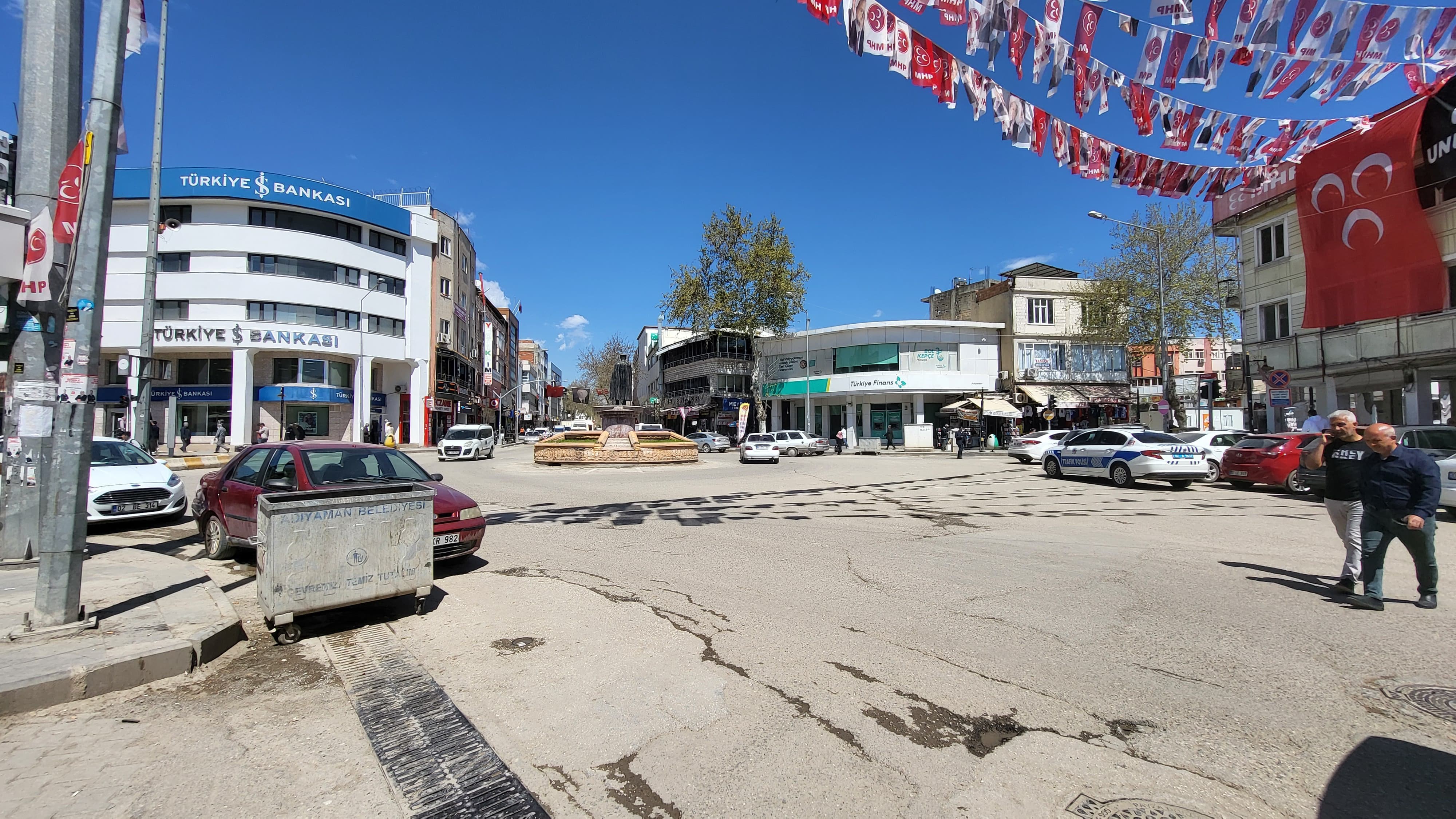 aw175247-03.jpg