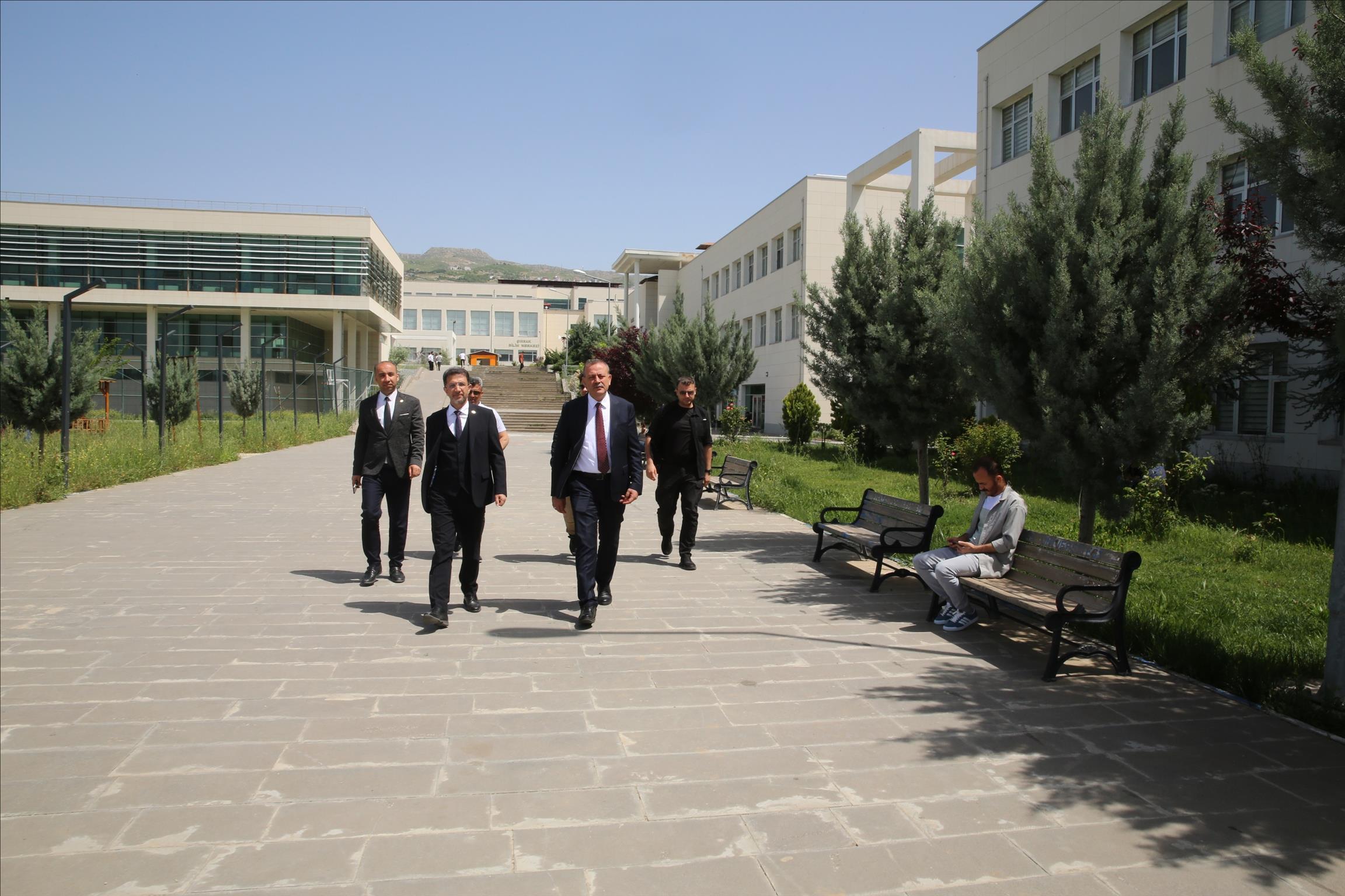 bitlis-eren-universitesi-rektoru-prof-dr-necmettin-elmastas-rektorumuzu-ziyaret-etti-dade7089-1793-439b-88a9-390bb9797cae.jpg