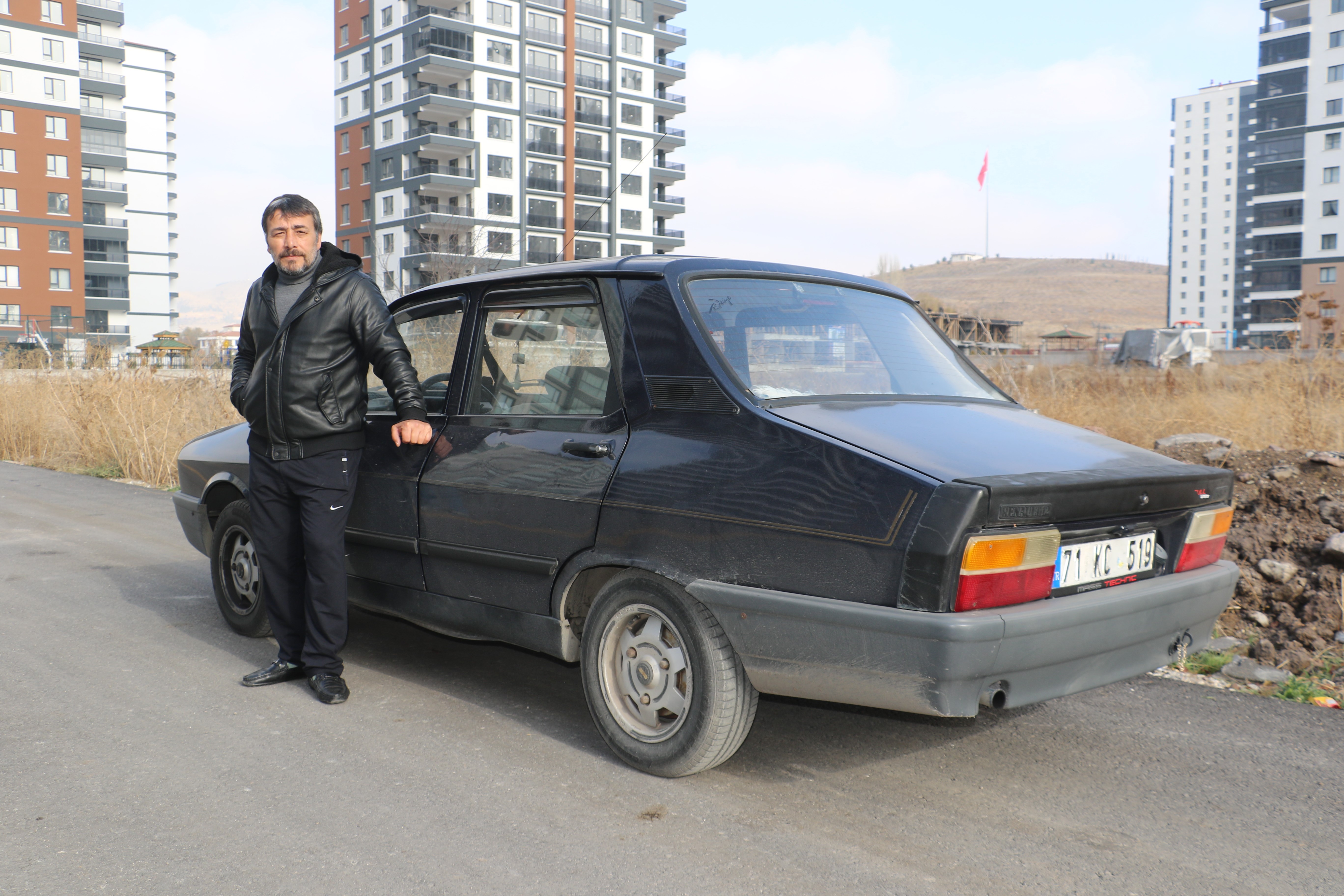 aw340629-03.jpg