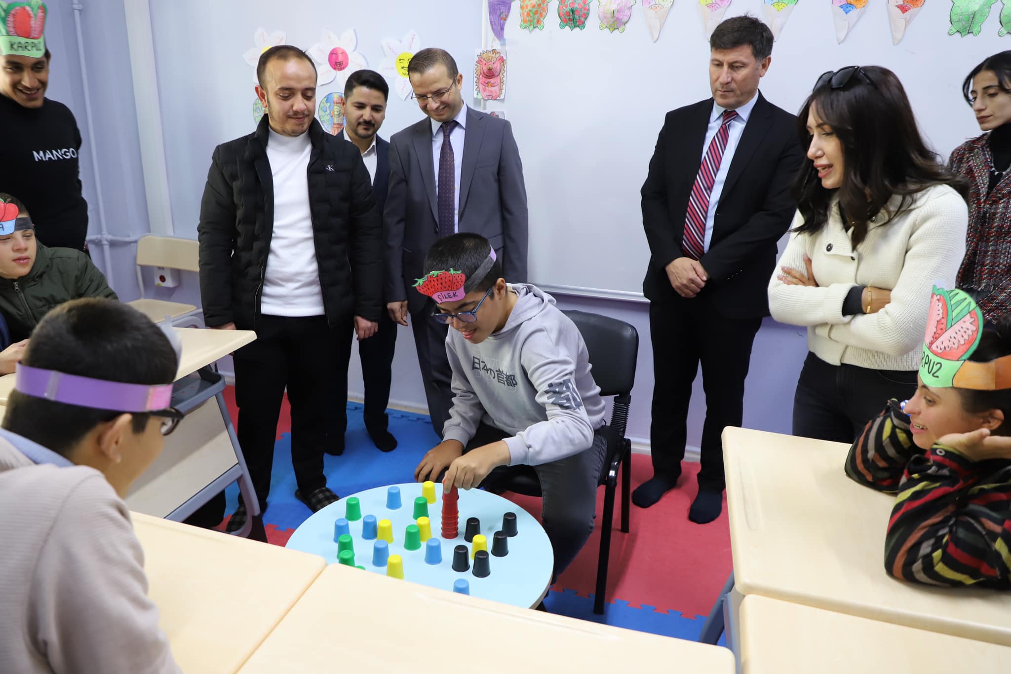 cizre-kaymakami-baycar-ozel-cocuklarla-bir-araya-geldi-1.jpg