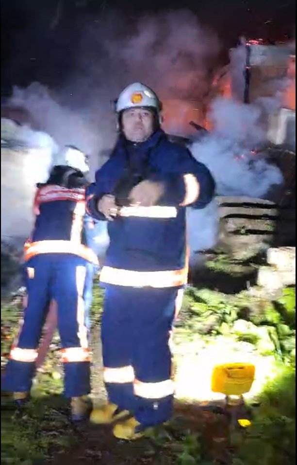 Giresun’a bağlı Uzkara köyünde patlayan tüp yangına neden oldu