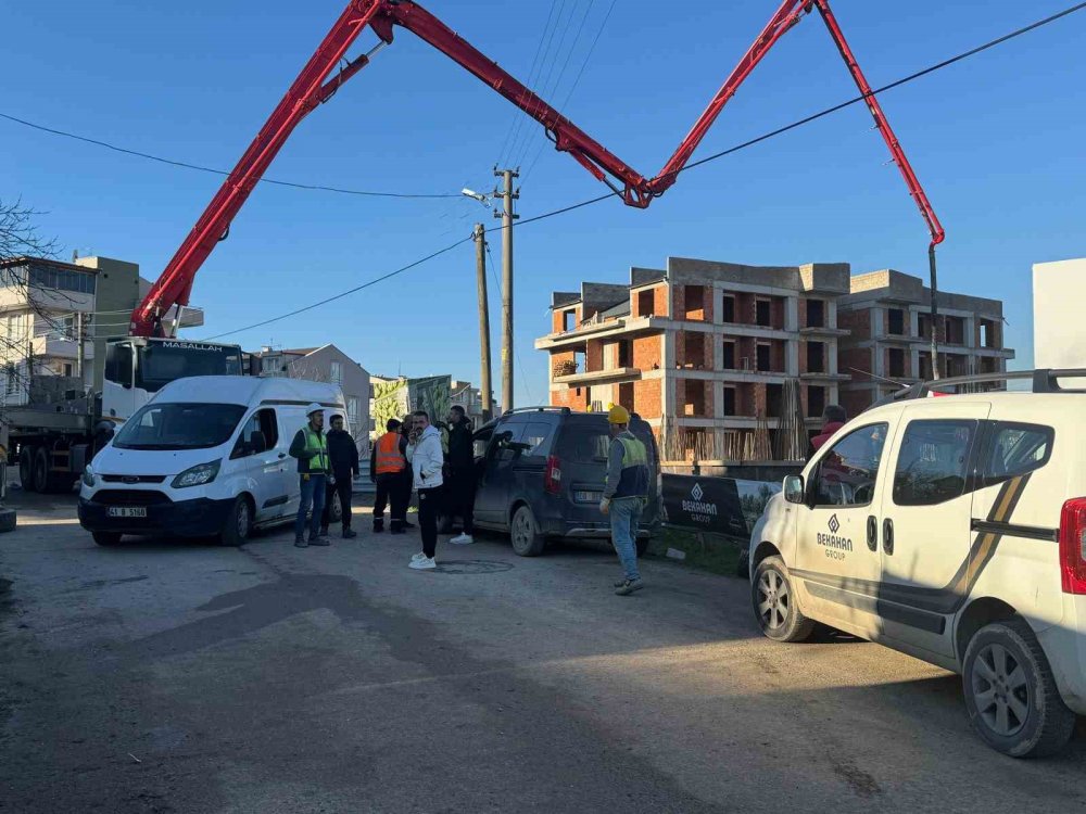 İzmit'te Lastik bomba gibi patladı: 2 yaralı