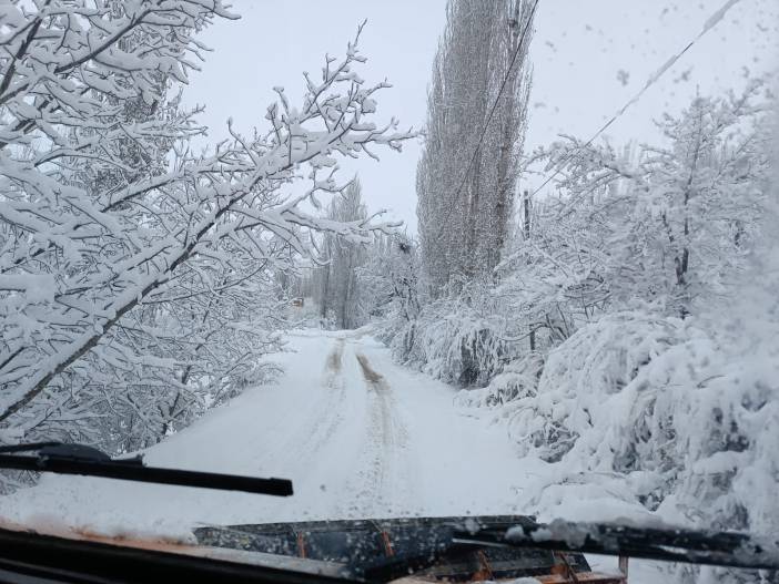 sirnak-kar-yollar-1.jpg