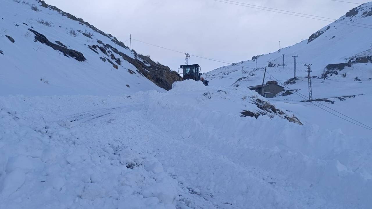 sirnak-kar-mucadele-temizlik-2.jpg
