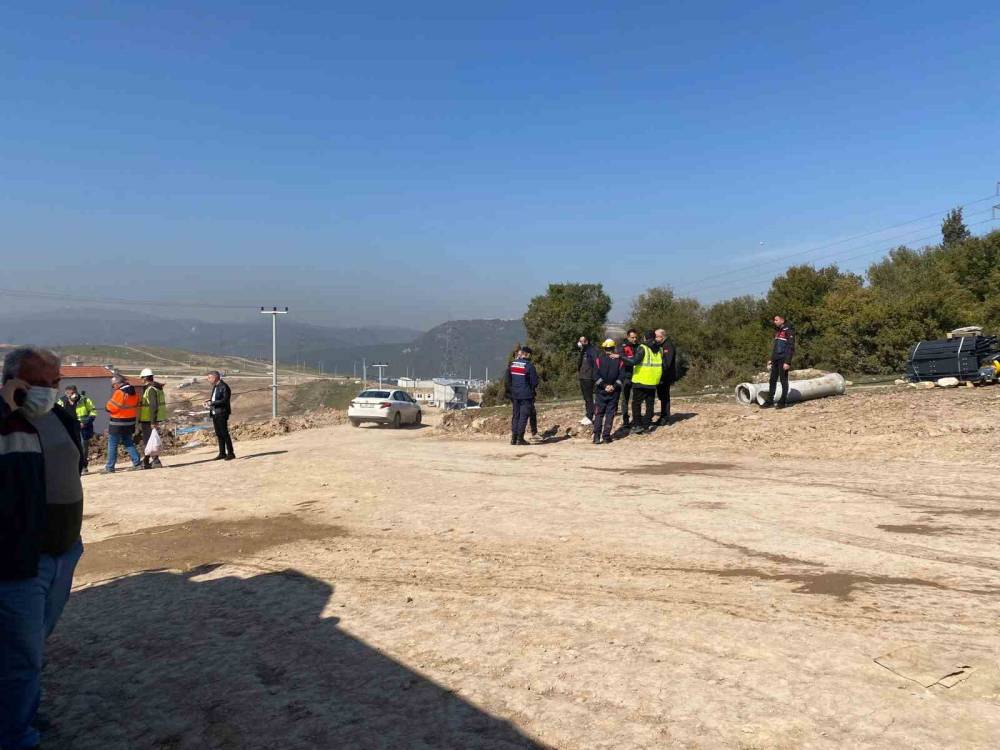 Kepçe operatörü ana doğal gaz hattını patlattı