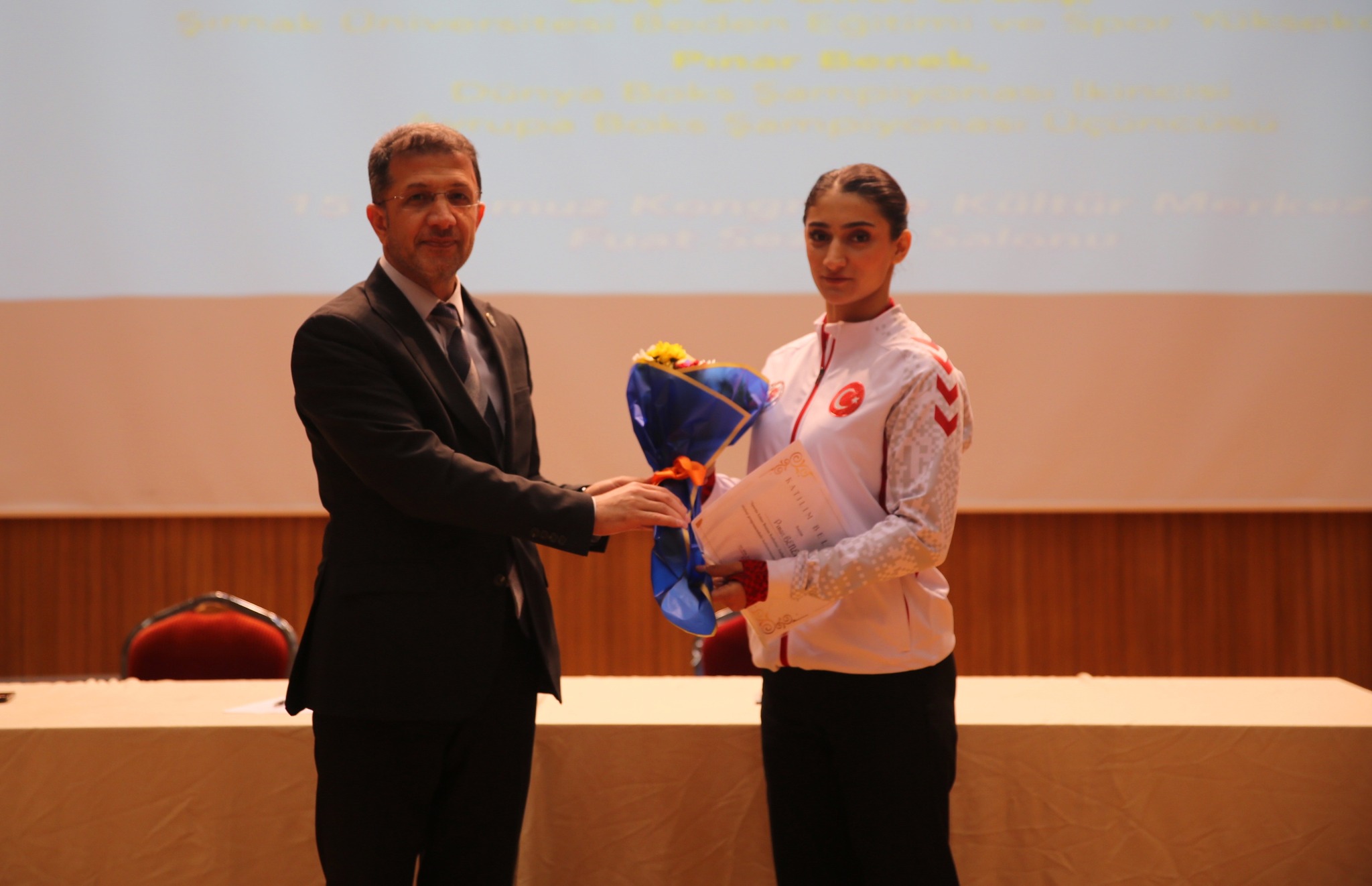 sirnakta-8-mart-dunya-kadinlar-gunu-etkinligi-3.jpg