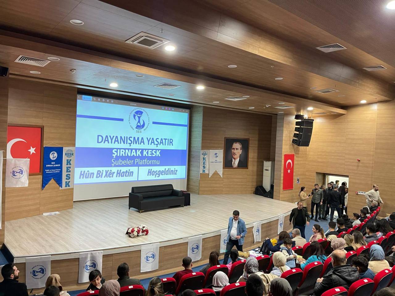 cizrede-erdal-kayanin-stand-up-gosterisi-buyuledi4.jpg