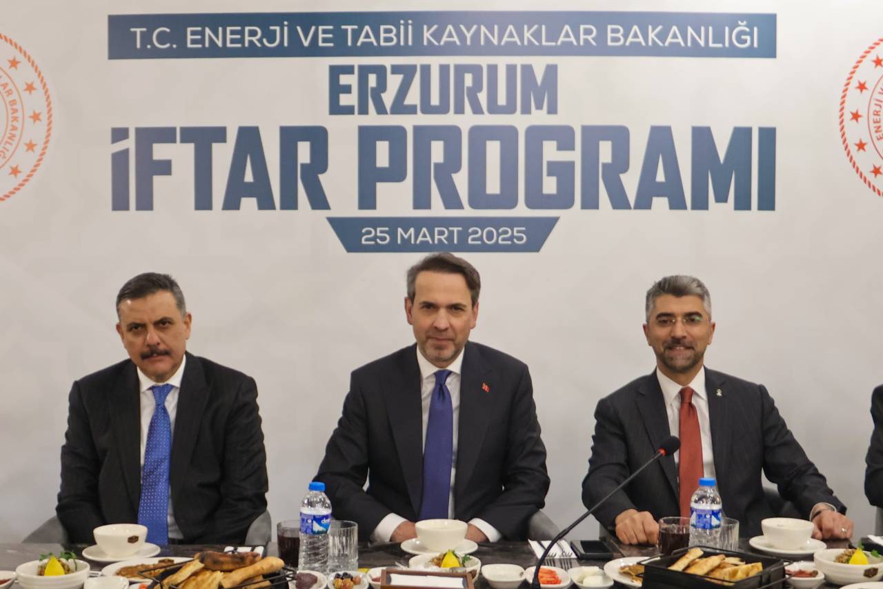 enerji-bakani-alparslan-bayraktar2.jpg